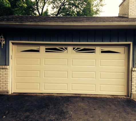 Adams Doors, LLC - Sun Prairie, WI