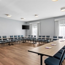 Spark by Hilton La Grange - Hotels