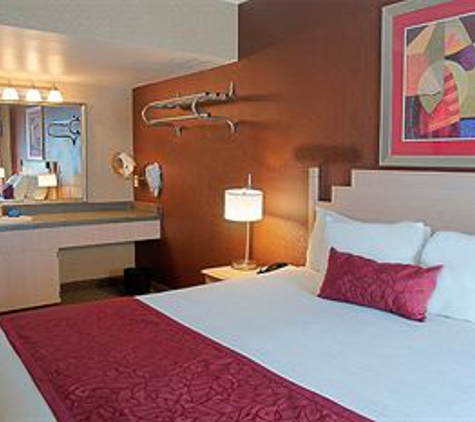 Best Western Innsuites Tucson Foothills Hotel & Suites - Tucson, AZ