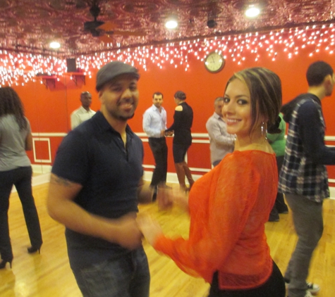 Dance Fever Studios - Brooklyn, NY. Best Salsa classes and bachata lessons in Brooklyn at Dance Fever Studios. Group dance lessons and private dance lessons daily.