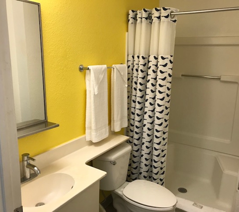 InTown Suites - Houston, TX