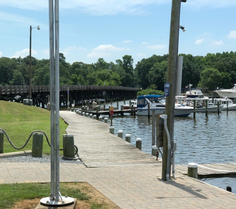 Suicide Bridge Restaurant - Hurlock, MD