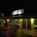 Mount N Lake Motel - Hotels