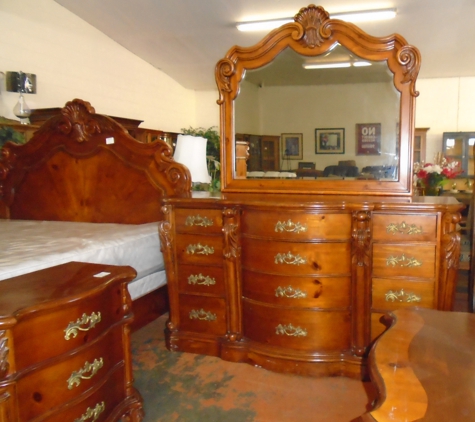 Finicky Used Furniture & Appliances - Prescott Valley, AZ