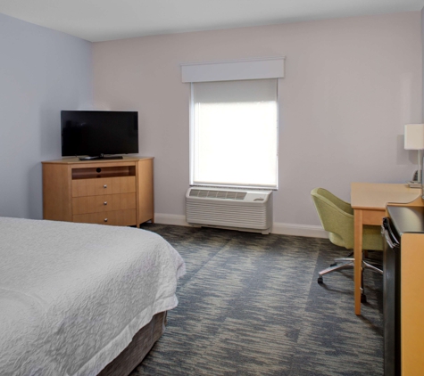 Hampton Inn Suites Sarasota/Bradenton Airport - Sarasota, FL