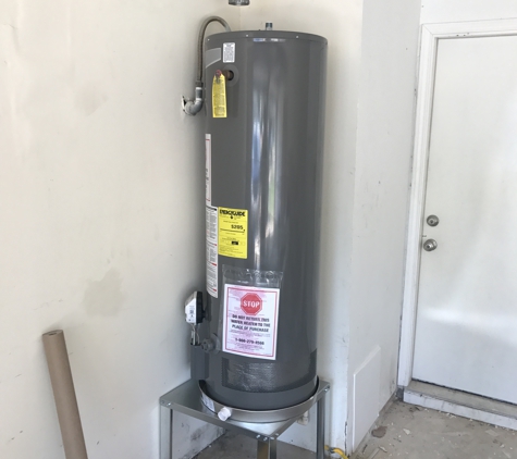 Texas Master Plumber LLC - Kemah, TX. Water Heater installation by homeowner.