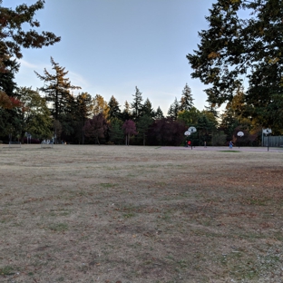 Lents Park Grocery & Deli - Portland, OR