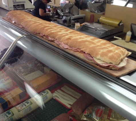 Tony's Italiano Deli - Montebello, CA