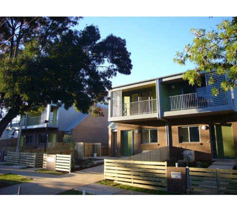 Burton Constructions Pty Ltd - East Wagga Wagga, NSW. Doyle Avenue Units Wagga