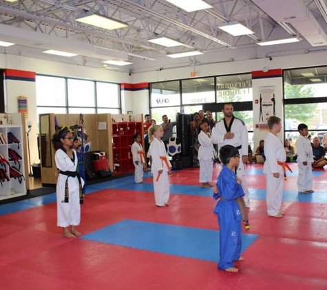 Kh Kim Taekwondo - Plainfield, IL. The main training area