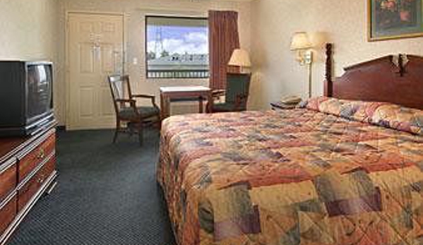 Super 8 by Wyndham Slidell - Slidell, LA