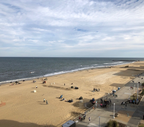 Barclay Towers Resort Hotel - Virginia Beach, VA