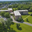 Menlo Manor - Apartments