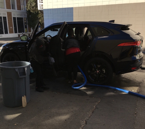 Berkeley Touchless Car Wash - Berkeley, CA