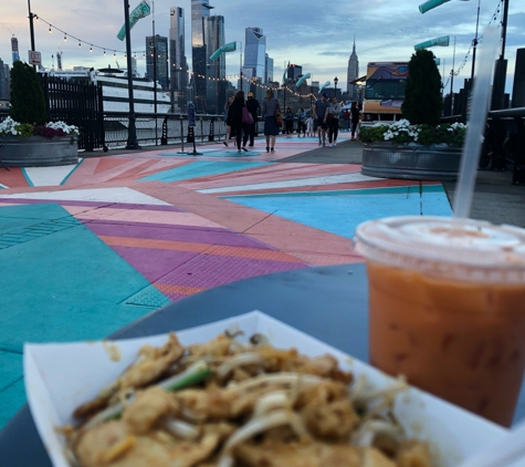 Aroy-D, the Thai Elephant Truck - Hoboken, NJ