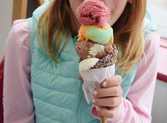 Ice Cream Parlour & Confectionary - Larchmont, NY
