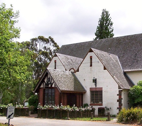 Lonergan & Raven Funerals - Clifton Hill, VIC