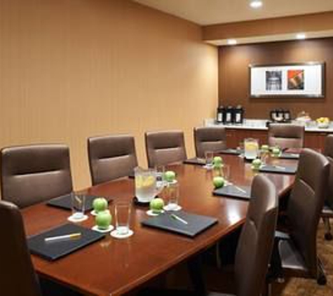 Courtyard by Marriott - Dundee, IL