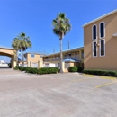 Americas Best Value Inn & Suites I-10 and Hwy 6 - Motels