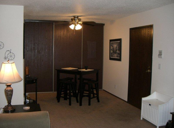 Meadowbrook Apartments - Willmar, MN