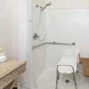 Days Inn & Suites by Wyndham Pasadena - Hotels