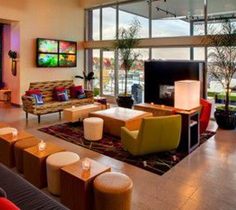 Aloft Hotels - Leawood, KS