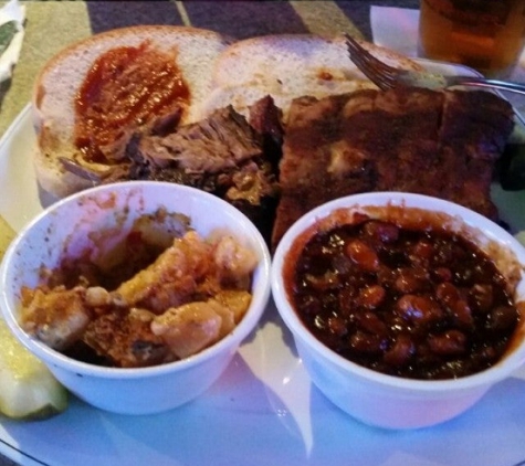 Smokin Guns BBQ & Catering - Kansas City, MO