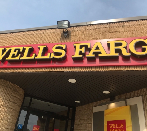 Wells Fargo Bank - North Chesterfield, VA