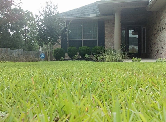 A+ Lawn Care Services LLC - Daphne, AL