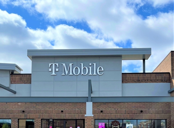 T-Mobile - Brookfield, WI