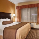Days Inn & Suites by Wyndham Sam Houston Tollway - Motels