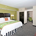 Fairfield Inn & Suites