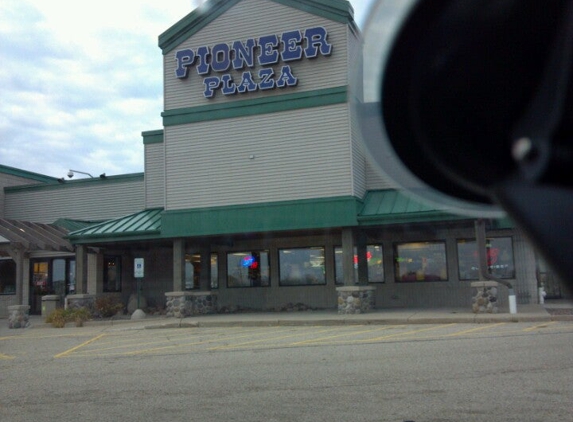 Pioneer Travel Plaza - Richfield, WI