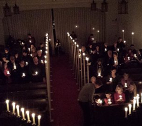 Roslyn Presbyterian Church - Roslyn, NY. Our Beautiful Candlelight Service