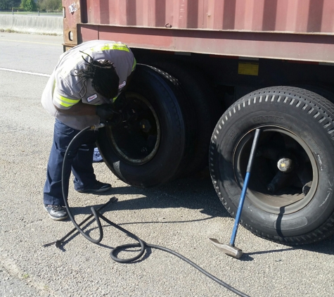 Tom's tire and towing service - Columbia, SC