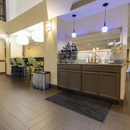 Comfort Suites - Motels