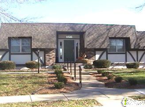 Wycliff West Apartments - Overland Park, KS