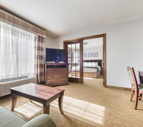 Country Inns & Suites - Greeley, CO