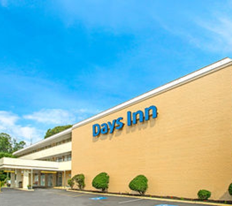 Days Inn by Wyndham Alexandria South - Alexandria, VA