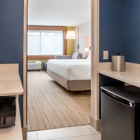 Holiday Inn Express & Suites Milwaukee – West Allis by IHG