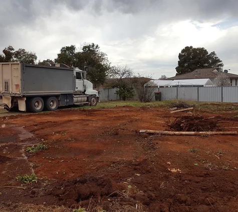 Garry Cullen Sand & Soil Pty Ltd - Tharbogang, NSW
