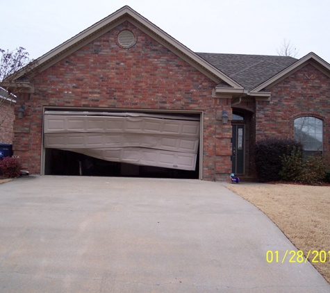 Garage Door Fixer - Conway, AR