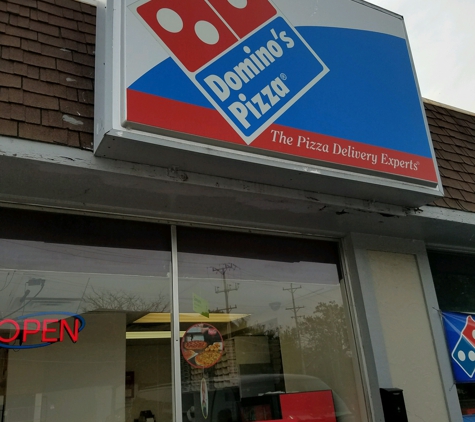 Domino's Pizza - Highwood, IL