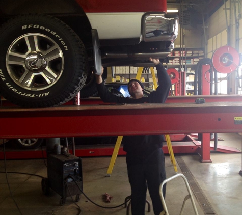 Exhaust Pros Automotive Repair Center - Green Bay, WI