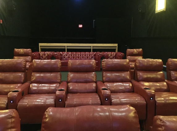 The Riviera Cinema - Farmington, MI