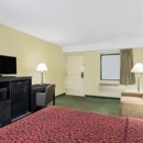 Days Inn & Suites by Wyndham Columbia Airport - Hotels