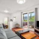 Paradise Bay Resort - Hotels