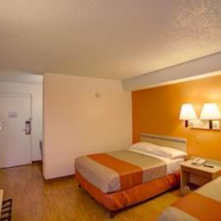 Motel 6 - Council Bluffs, IA