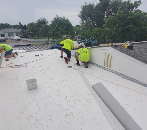 JT Roofing & Maintenance Inc. - Melbourne, FL. New Tpo flat roof Melbourne, FL