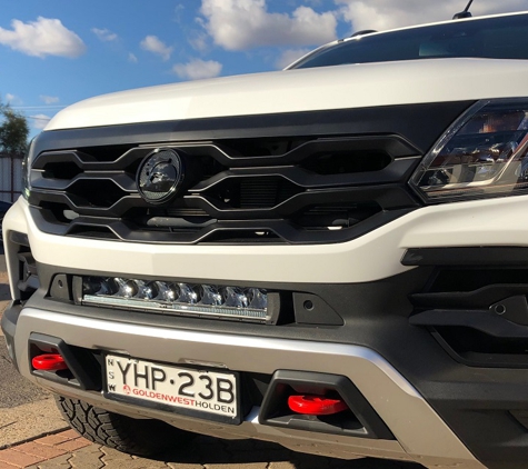Robbie Cook Auto Electrical & Air Conditioning Pty Ltd MVRL49761 - Dubbo, NSW. Tidy Professional Light Bar Install